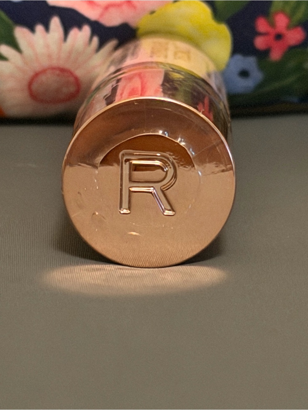 Revolution Conceal & Hydrate Radiance Foundation Shade F14 - Picture 4 of 4
